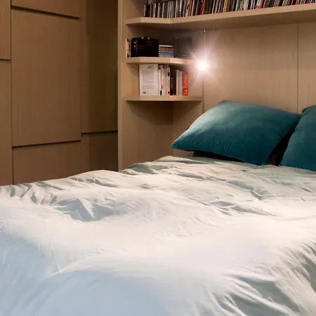 Appartamento Large Haven Of Peace With Terrace Parigi