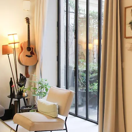 Large Haven Of Peace With Terrace Apartmán *